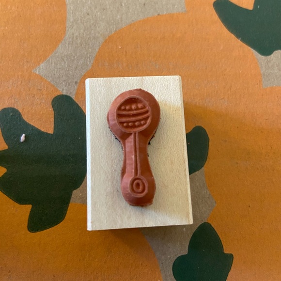 Paper Source Baby Rattle Rubber Stamp - Picture 4 of 4